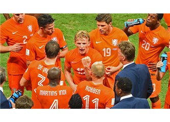 Pozitif anlamda alternatif bir Hollanda yorumu … : ( Brezilya 2014 Çeyrek Final Analizi )