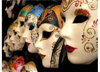 Maskeler ve kendi olmak
