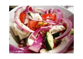 Yunan Mutfağı'ndan şifalı bir lezzet: Horiatiki Salata