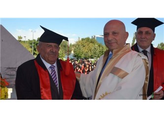 Öğretmen Mustafa Genç, 83 yaşında iken Hukuk Fakültesini bitirdi