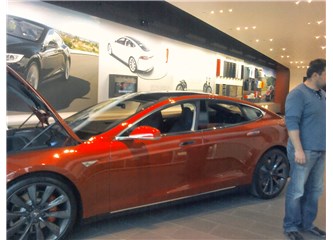 Tesla Model S ve BMW i3 karşılaştırması