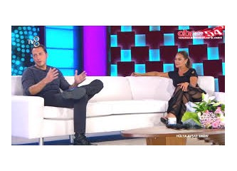 Hülya Avşar- Beyaz Show kapışması