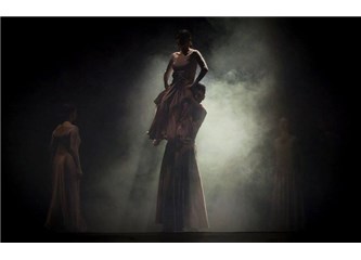 Adana Büyükşehir Belediye Konservatuarı Modern Dramatik Dans Tiyatrosu