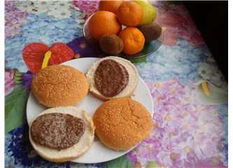Ev yapımı hamburger