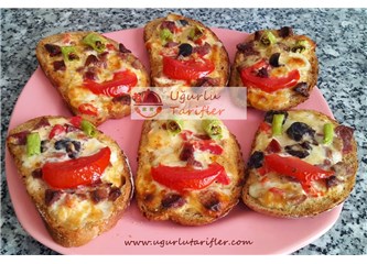 Pratik Ekmek Pizzası