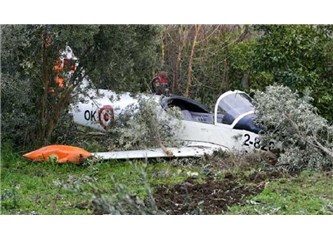 Fransa'da 150 kişi taşıyan yolcu uçağı düştü