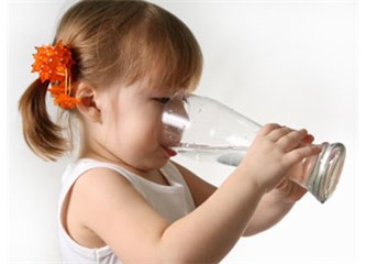 Çocuklar günde ne kadar su içmeli?