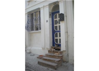 Penceredeki Çocuk