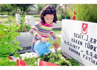 Zaman su gibi aktı