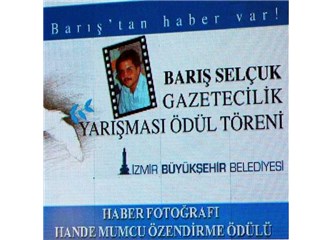 Barış Selçuk anısına gösterilen vefa, gazeteciliğin  "onuru" dur.