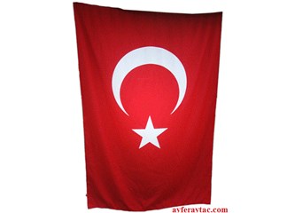 Cumhuriyet kutlanmaktan öte yaşanır