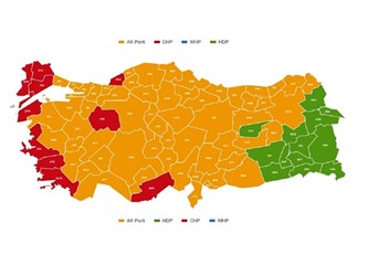 Demokrasi kazanamadı!