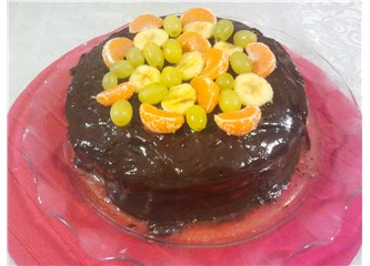 Çikolatalı, meyveli pasta(Yılbaşı pastası)