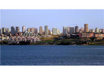 Adana’daki Oktay Rıfat kimdir?