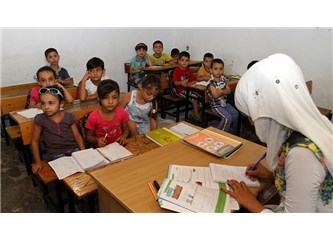 Türkiye Suriye'li çocukları topluma kazandırmak zorunda. Yoksa...