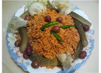 Kısır (İnce bulgur salatası)