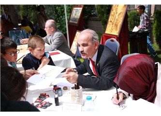 Çocuklar el sanatlarına yoğun ilgi gösterdi!