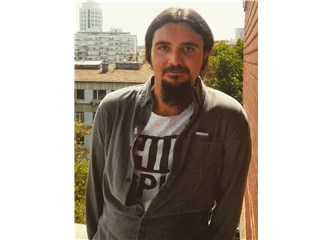 Being and nothing: anlamadığın kelimelerle yaşarsın, yazarsın bildiğin bütün küfürleri