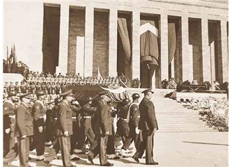 10 Kasım 1938 ve Atatürk