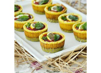 Mini Çilekli Cheesecake