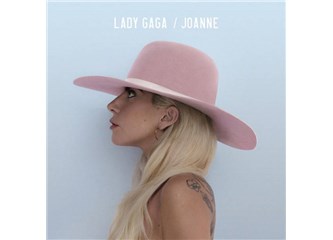 Lady Gaga “Joanne” ile iç baymaya devam ediyor