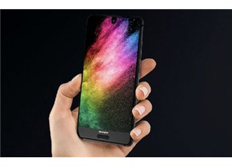 Merakla beklenen akıllı telefon en sonunda tanıtıldı!