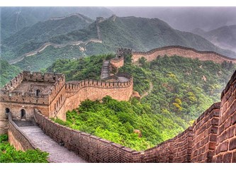 Süzme sözcükler: (Haiku) Çin Seddi duvar