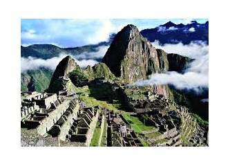 Beşinci Peru Gününde “Abla” Grubu, 100. Yılında Machu Picchu’da.