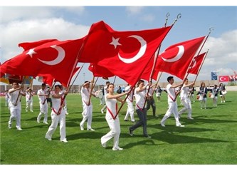 Baharda Açan Çiçekler Gibi