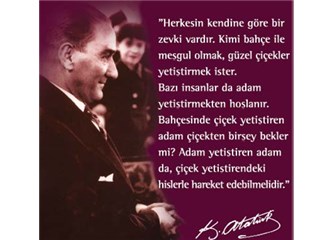 Atatürk'e Bakarken