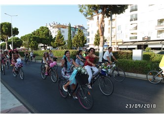 Didimli Süslü Kadınların Bisikletli Farkındalık Eylemi...